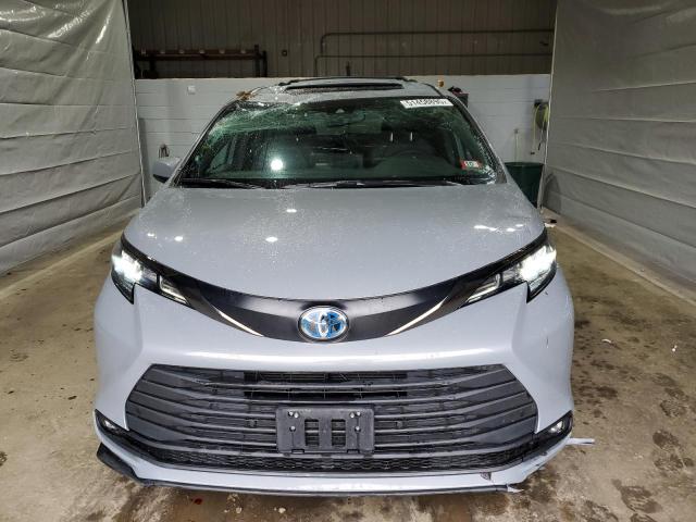 2024 TOYOTA SIENNA XSE - 5TDCSKFC9RS132253