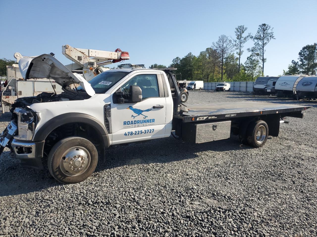 FORD F-550 SUPER DUTY