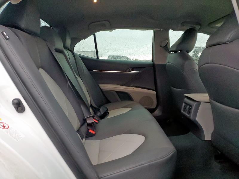 2018 TOYOTA CAMRY L - 4T1B11HK2JU666249