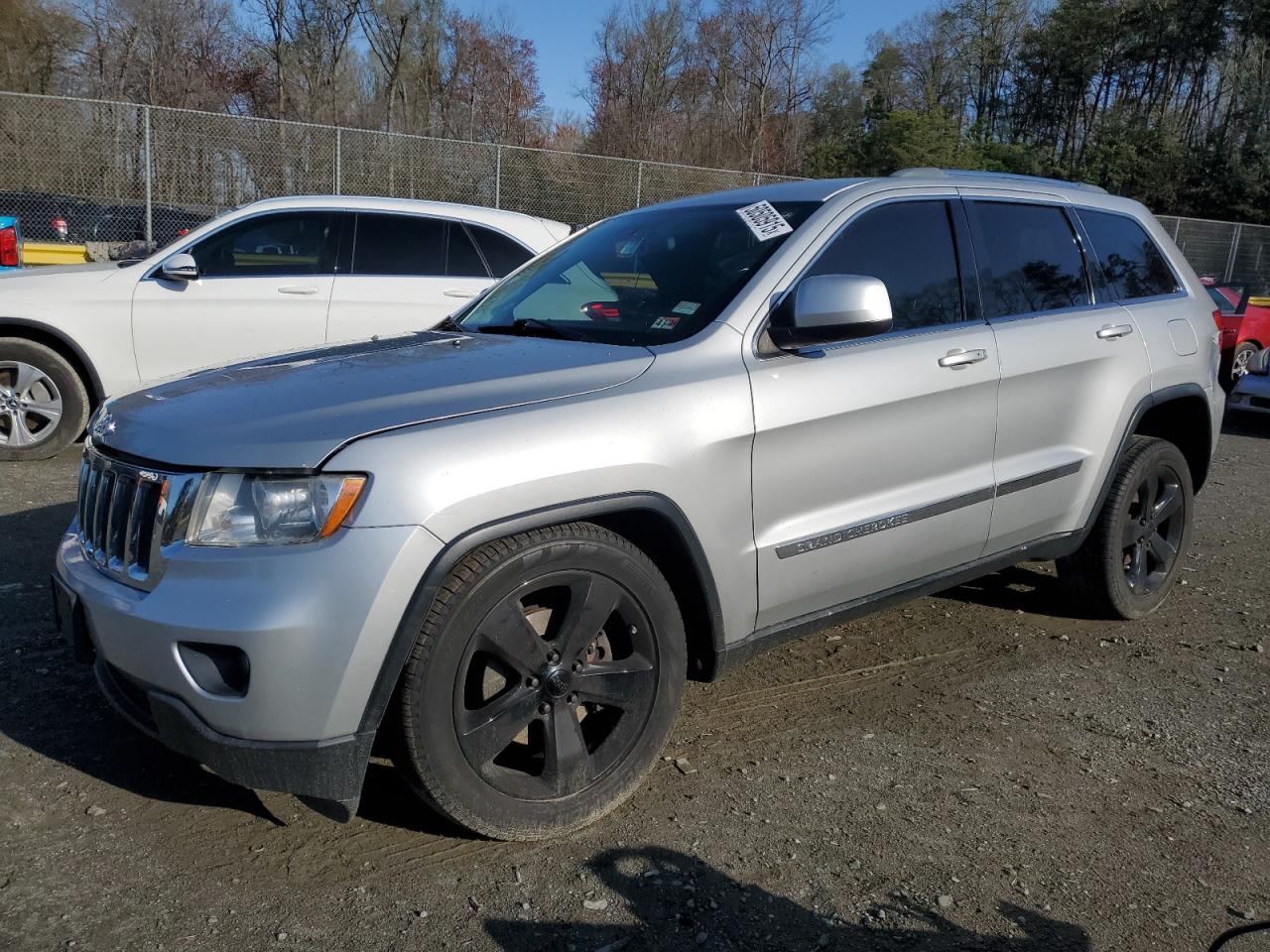 JEEP GRAND CHEROKEE LAREDO