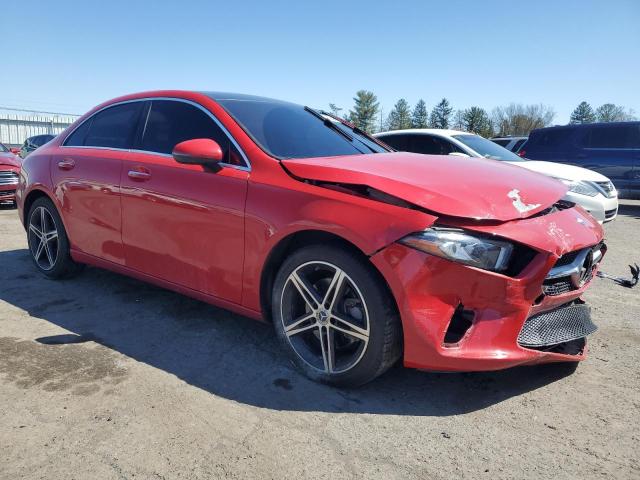 Vin: wdd3g4eb9kw023082, lot: 52583275, mercedes-benz a-class 220 20194
