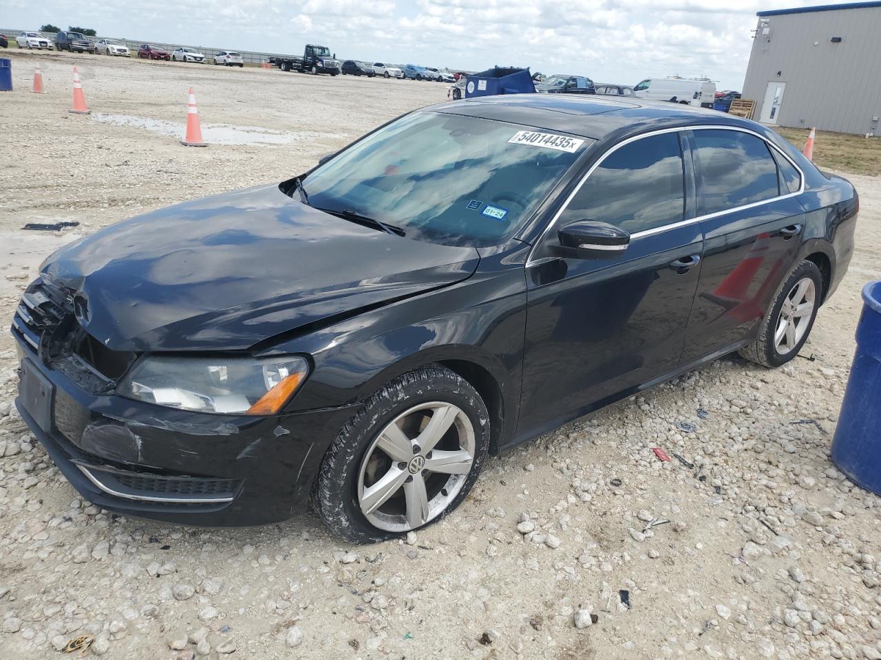 VOLKSWAGEN PASSAT SE
