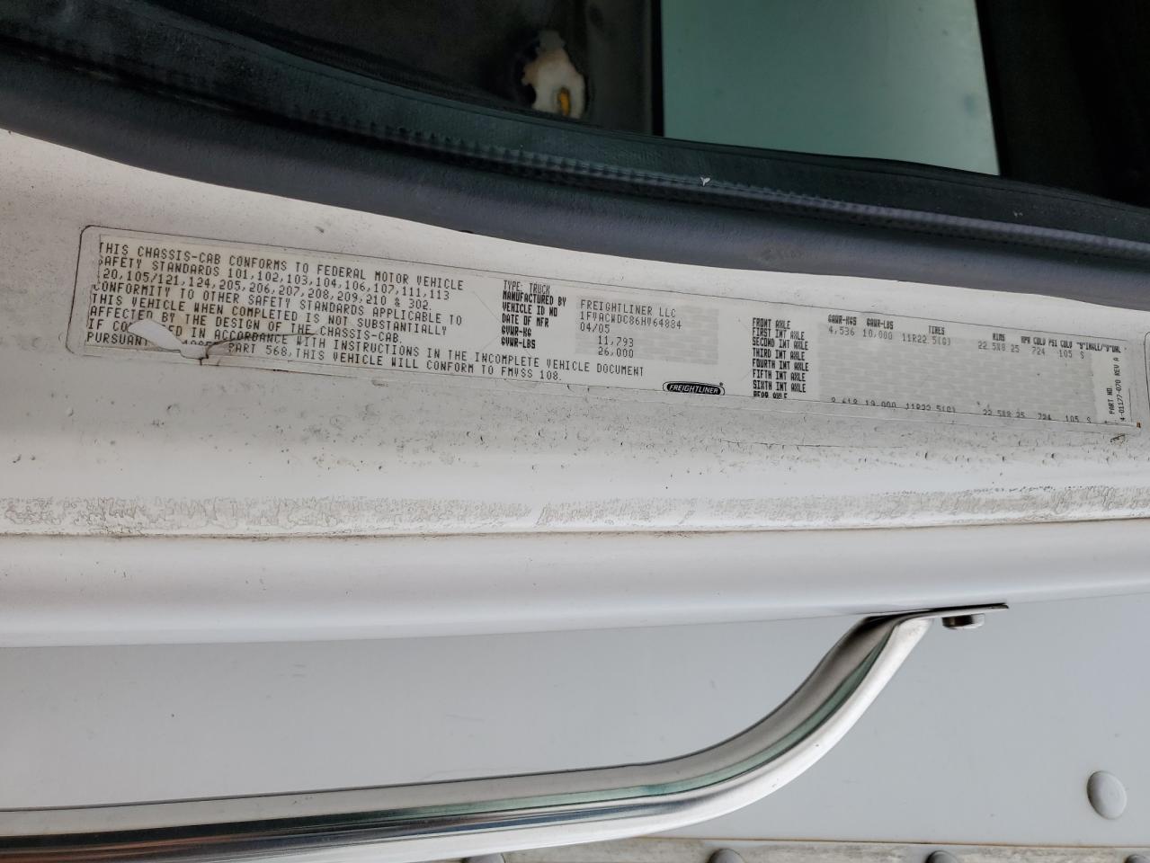 Lot #3278808659 2006 FREIGHTLINER M2 106 MED