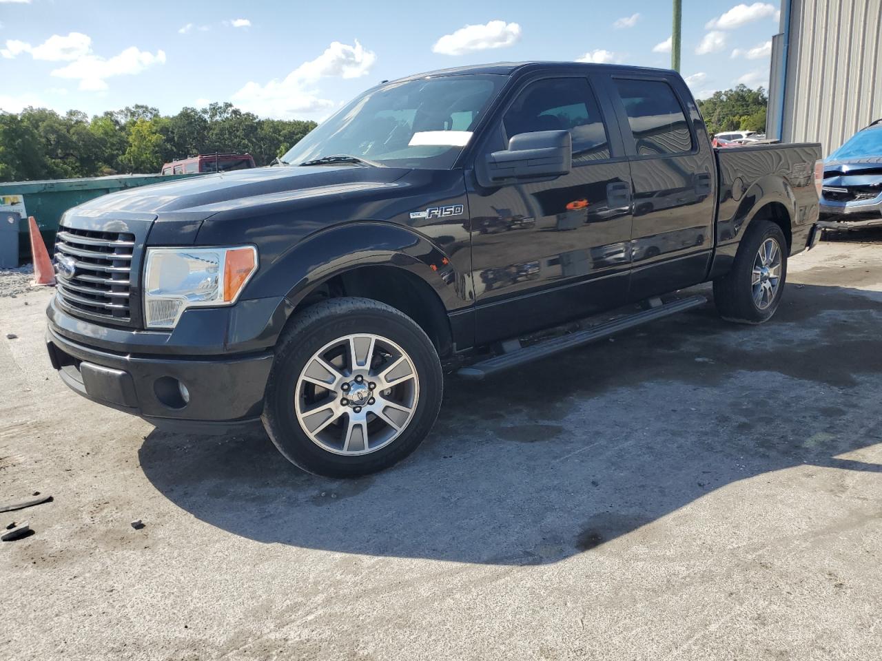 FORD F-150 SUPERCREW