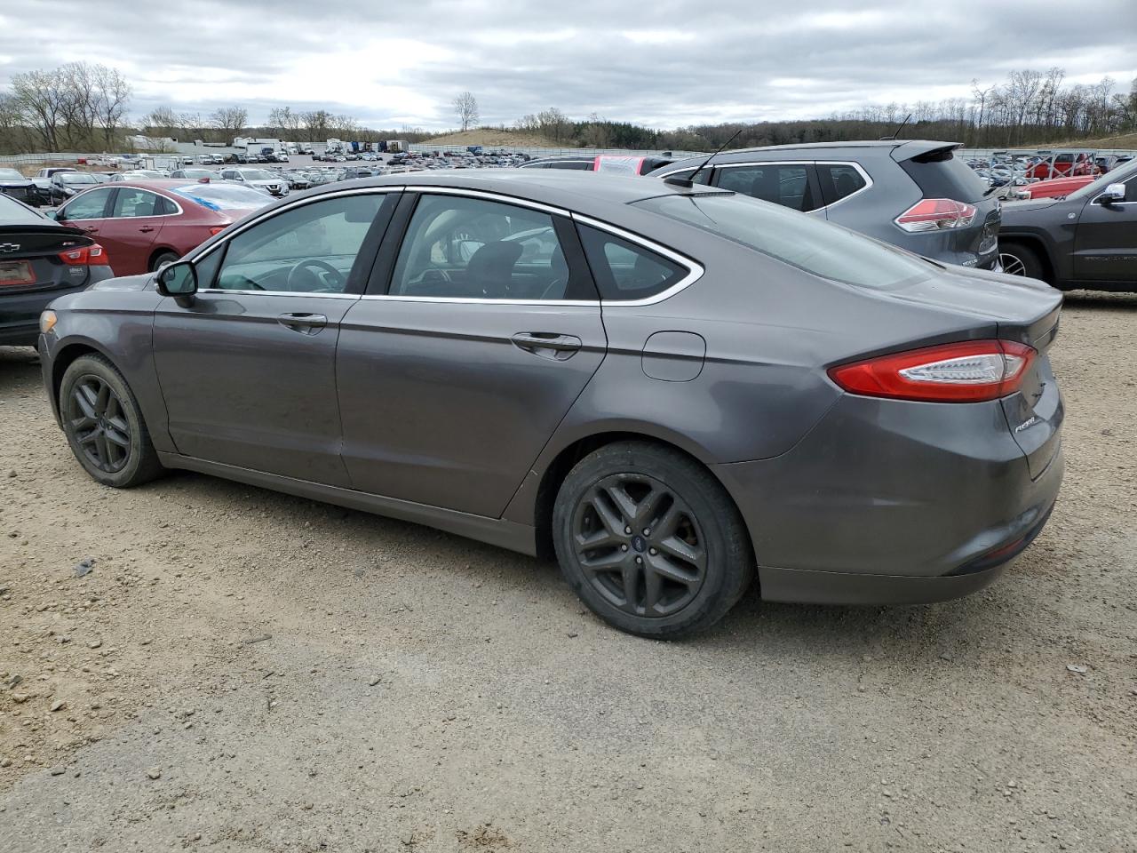 FORD FUSION SE