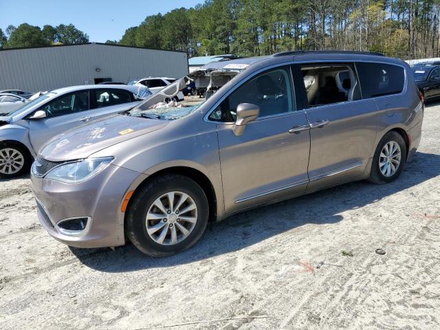 Vin: 2c4rc1bg2hr670228, lot: 50120165, chrysler pacifica touring l 2017 img_1