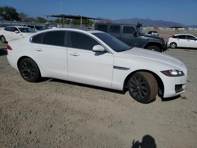 Vin: sajbj4bnxhcy32012, lot: 53871255, jaguar xf premium 20174