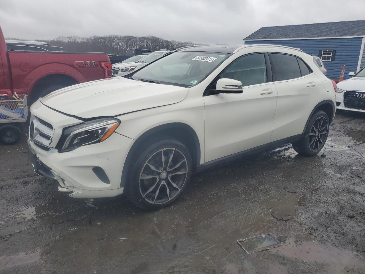 MERCEDES-BENZ GLA-CLASS 2017