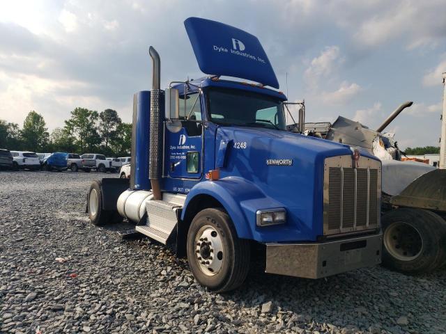 KENWORTH CONSTRUCTI 2017 blue  diesel 1XKDA48X2HJ172306 photo #1