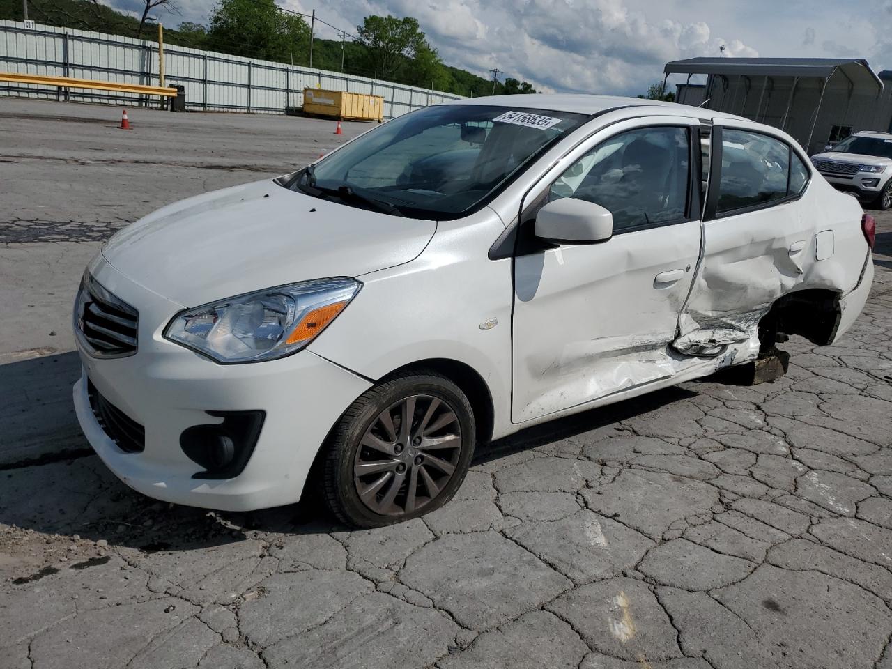 MITSUBISHI MIRAGE G4 ES