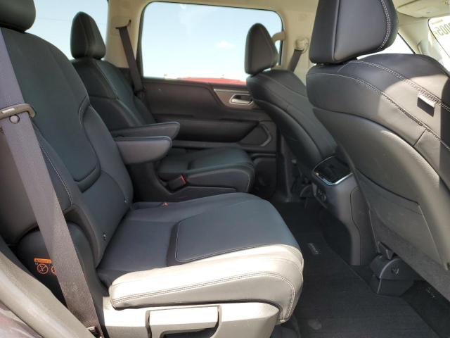 2025 INFINITI QX80 PURE JN8AZ3AA5S9001084