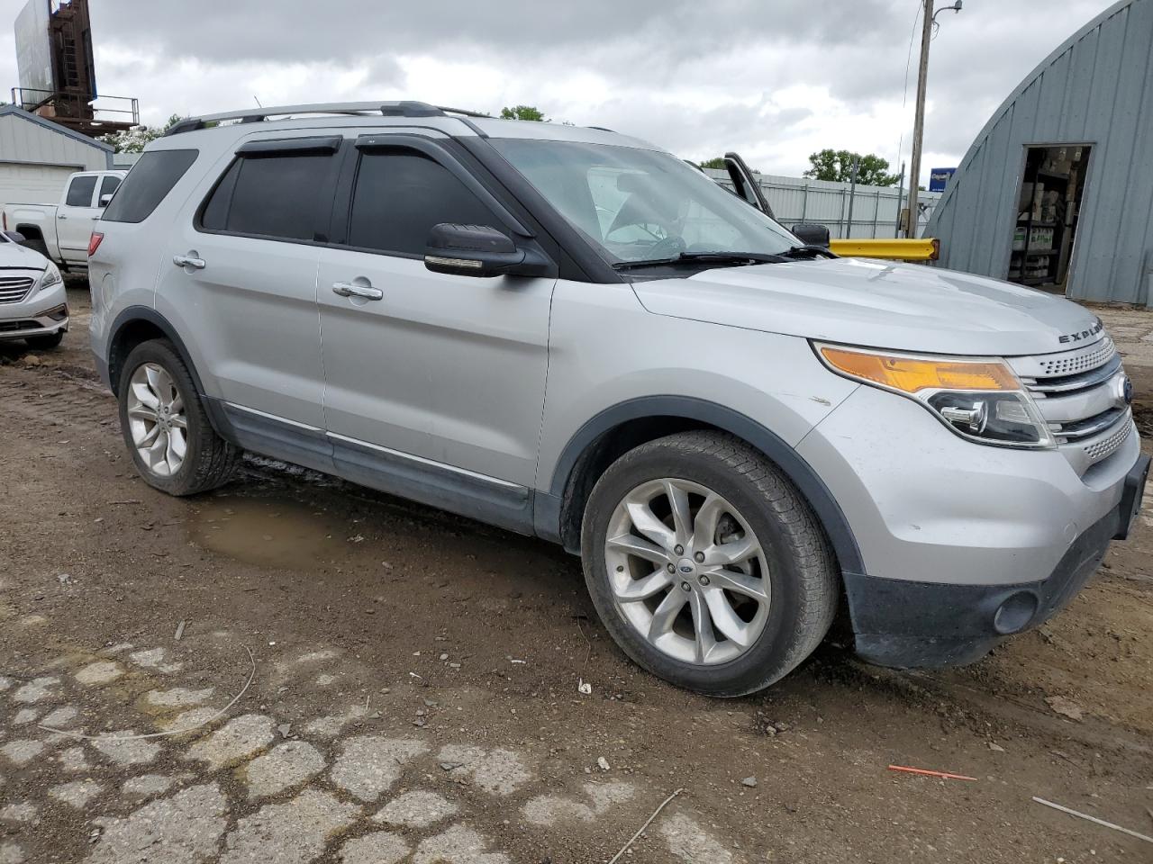 FORD EXPLORER XLT
