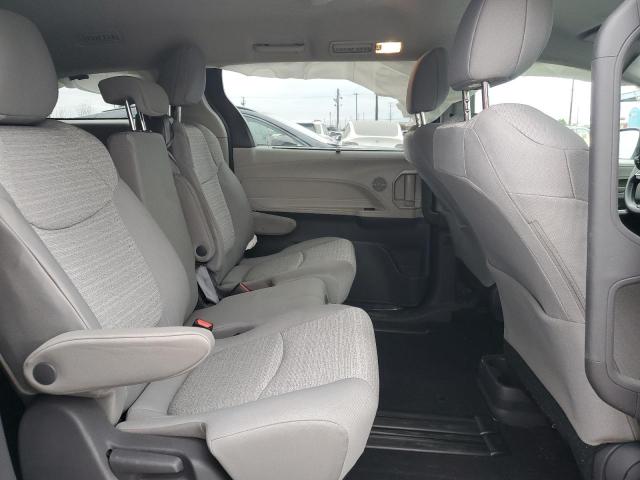 2021 TOYOTA SIENNA LE - 5TDKRKEC6MS013416