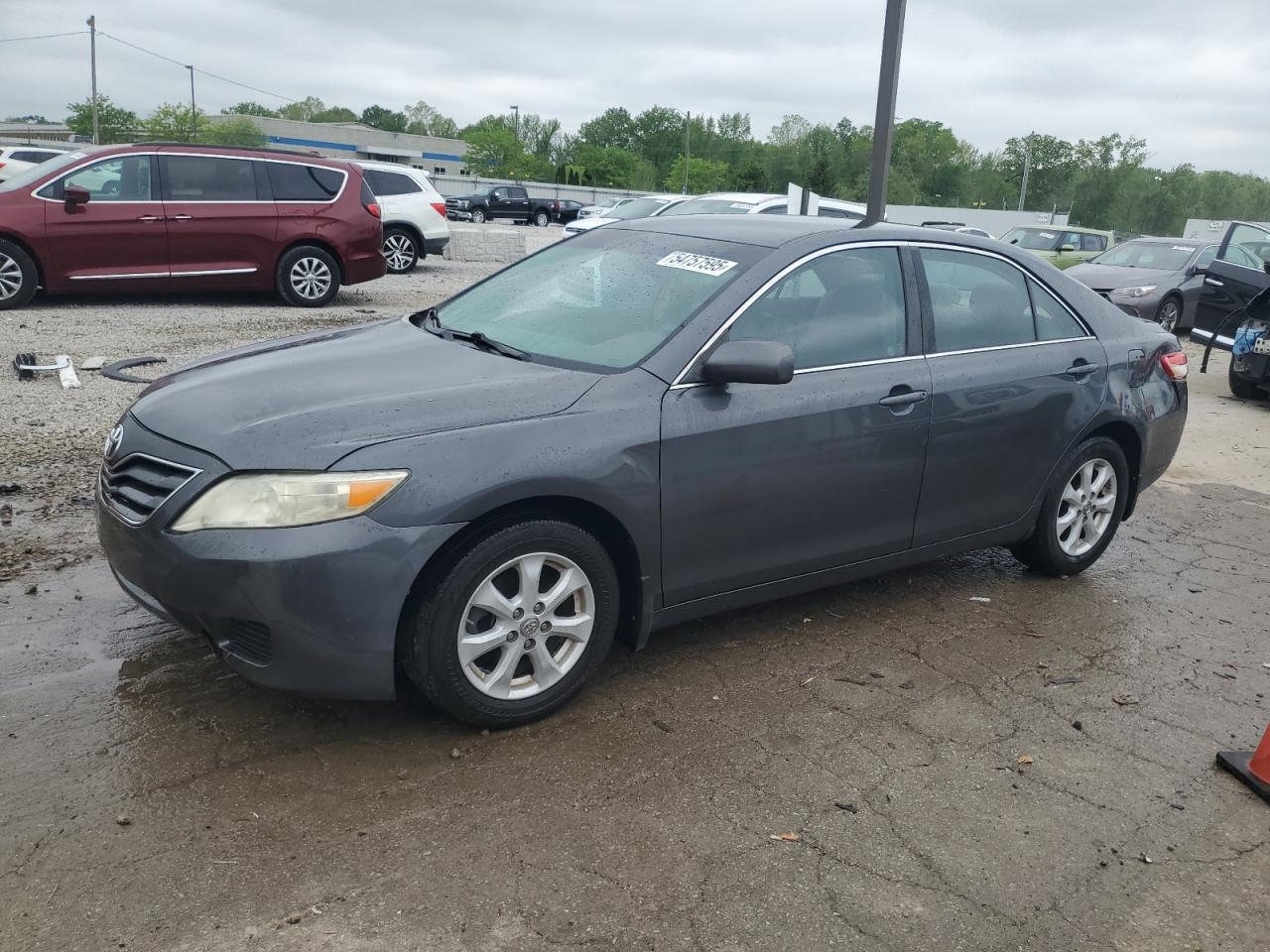 TOYOTA CAMRY BASE
