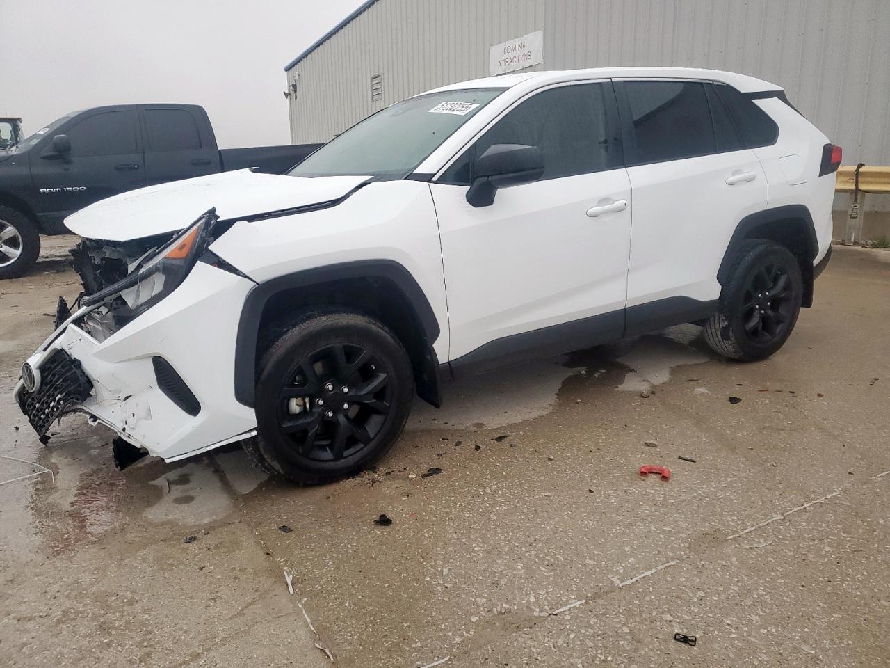 TOYOTA RAV4 LE