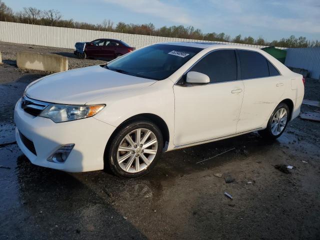 TOYOTA CAMRY BASE