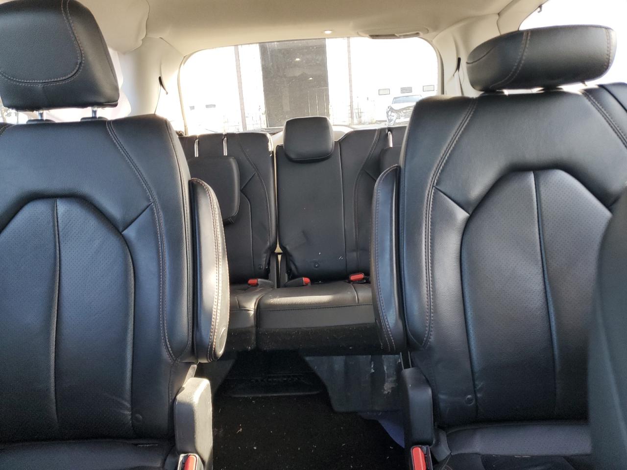 CHRYSLER PACIFICA TOURING L