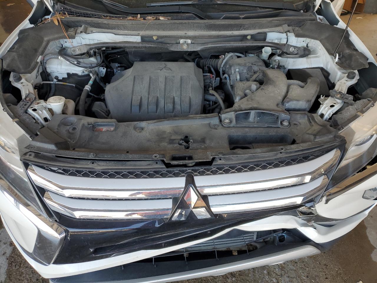 MITSUBISHI ECLIPSE SE