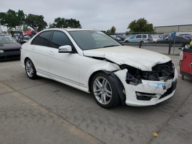Vin: wddgf4hb1ea957805, lot: 53570455, mercedes-benz c-class 250 20144