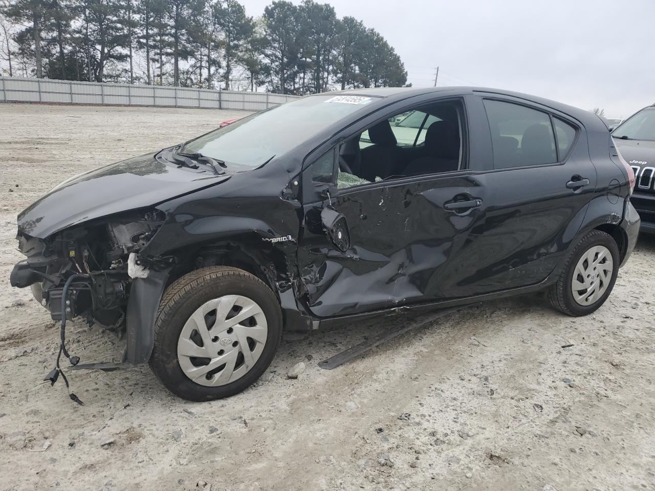 TOYOTA PRIUS C