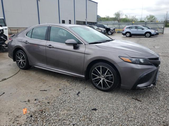 Vin: 4t1g11akxnu658700, lot: 53559935, toyota camry se 20224