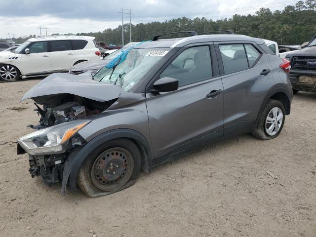 NISSAN KICKS S 2019 gray  gas 3N1CP5CU7KL489087 photo #1