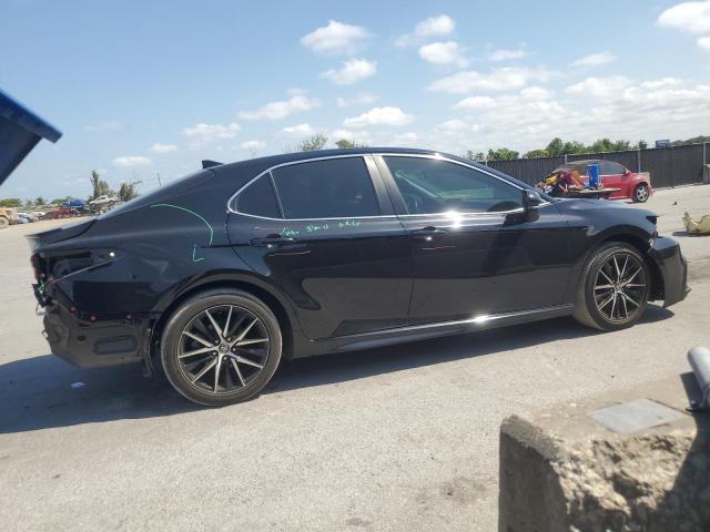 Vin: 4t1g11ak8ru188978, lot: 54250695, toyota camry se night shade 20243