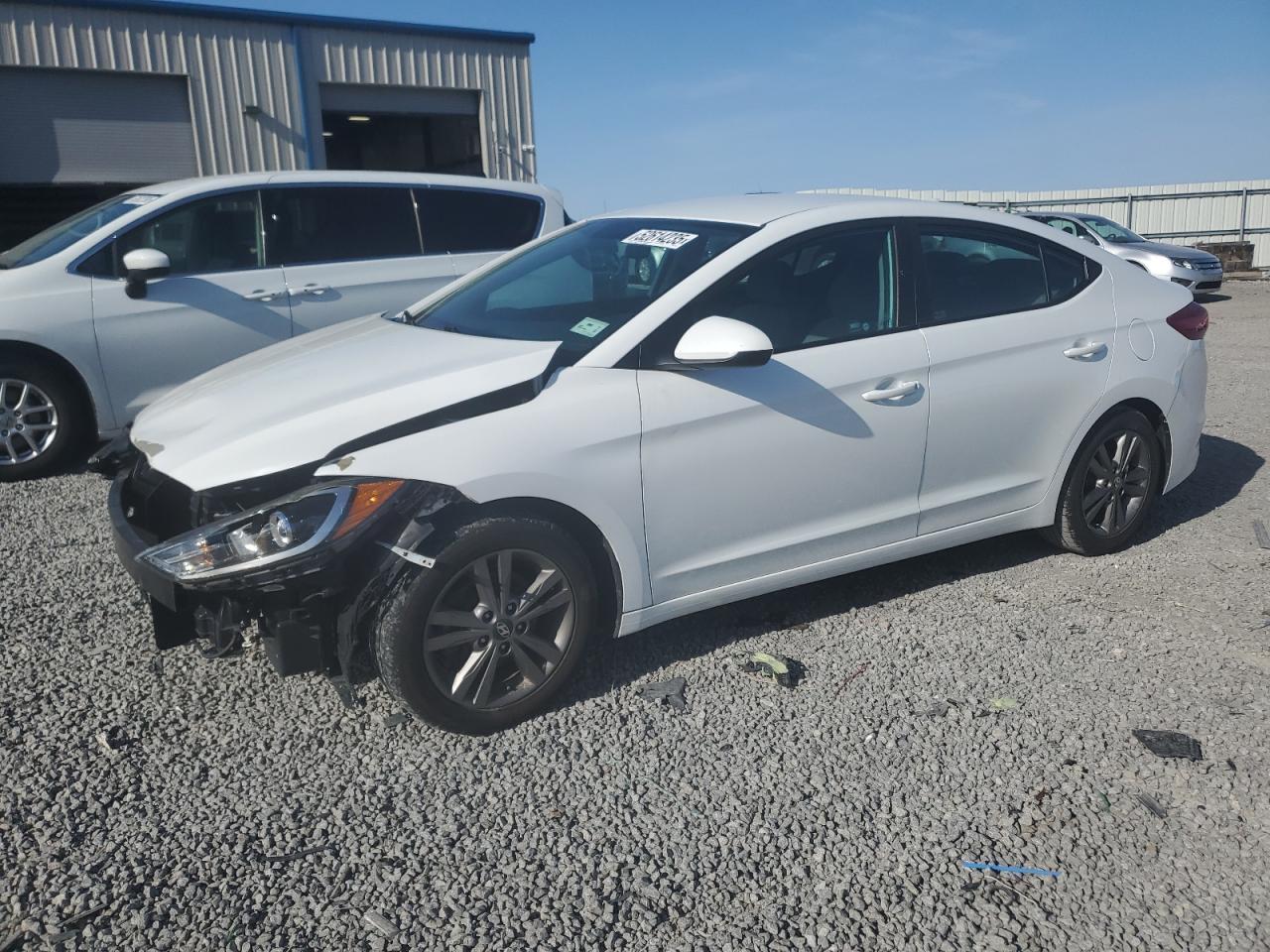 HYUNDAI ELANTRA SE