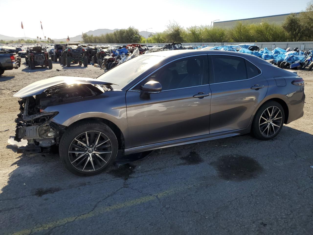 TOYOTA CAMRY SE NIGHT SHADE