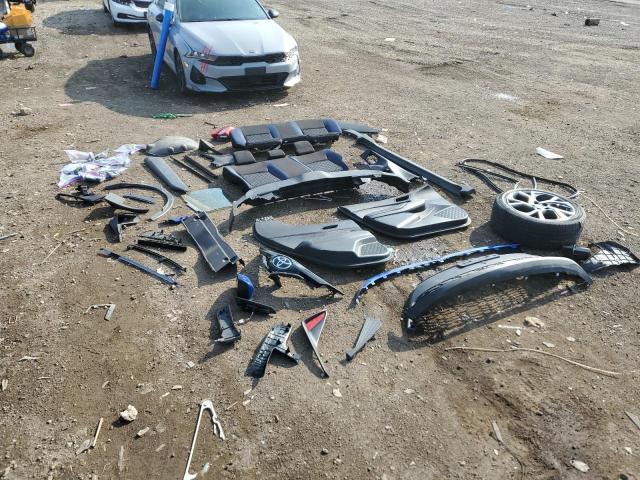 2021 TOYOTA C-HR XLE JTNKHMBX1M1107606