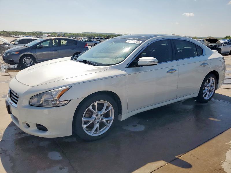NISSAN MAXIMA S