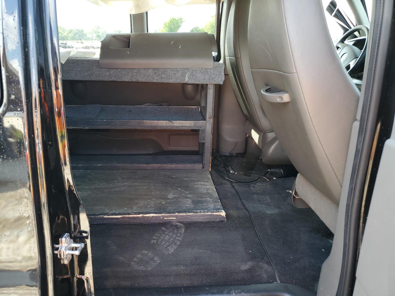 CHEVROLET EXPRESS LS