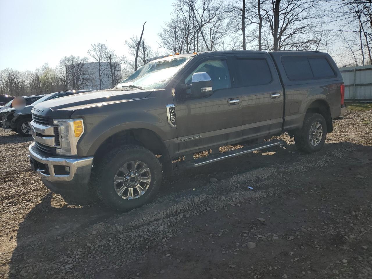 FORD F-250 SUPER DUTY
