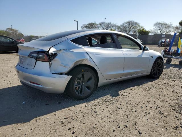 TESLA MODEL 3 2018 silver  electric 5YJ3E1EB7JF065140 photo #4