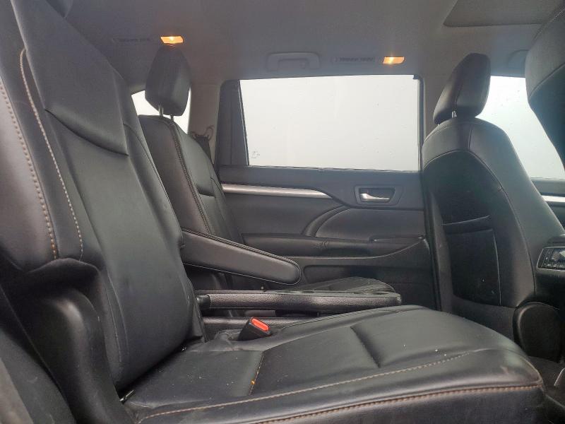 2017 TOYOTA HIGHLANDER - 5TDKZRFH0HS515556