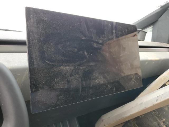 2024 TESLA CYBERTRUCK 7G2CEHED7RA042571