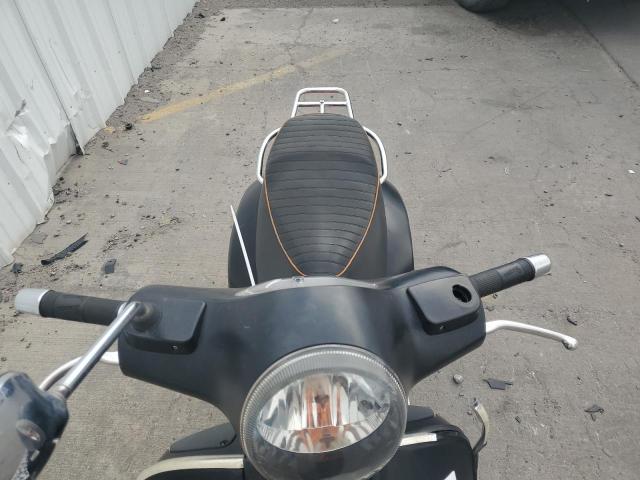 2014 VESPA GTS 300 SU ZAPM459L2E5802588