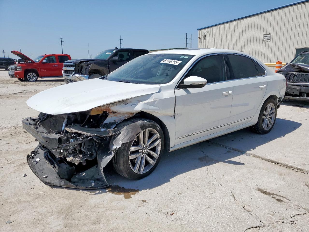 VOLKSWAGEN PASSAT SE