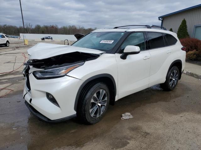 TOYOTA HIGHLANDER XLE