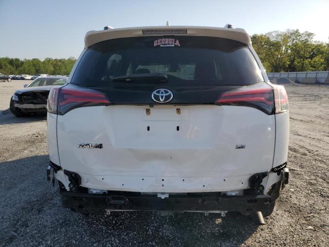 2018 TOYOTA RAV4 SE JTMNFREV8JJ745054