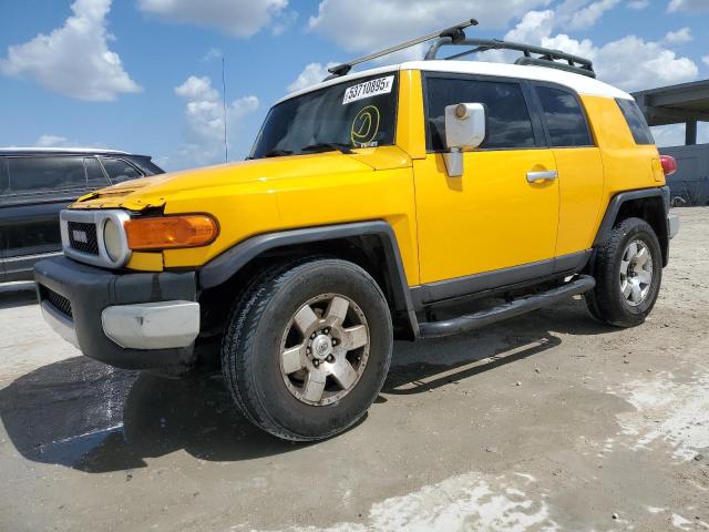 TOYOTA FJ CRUISER