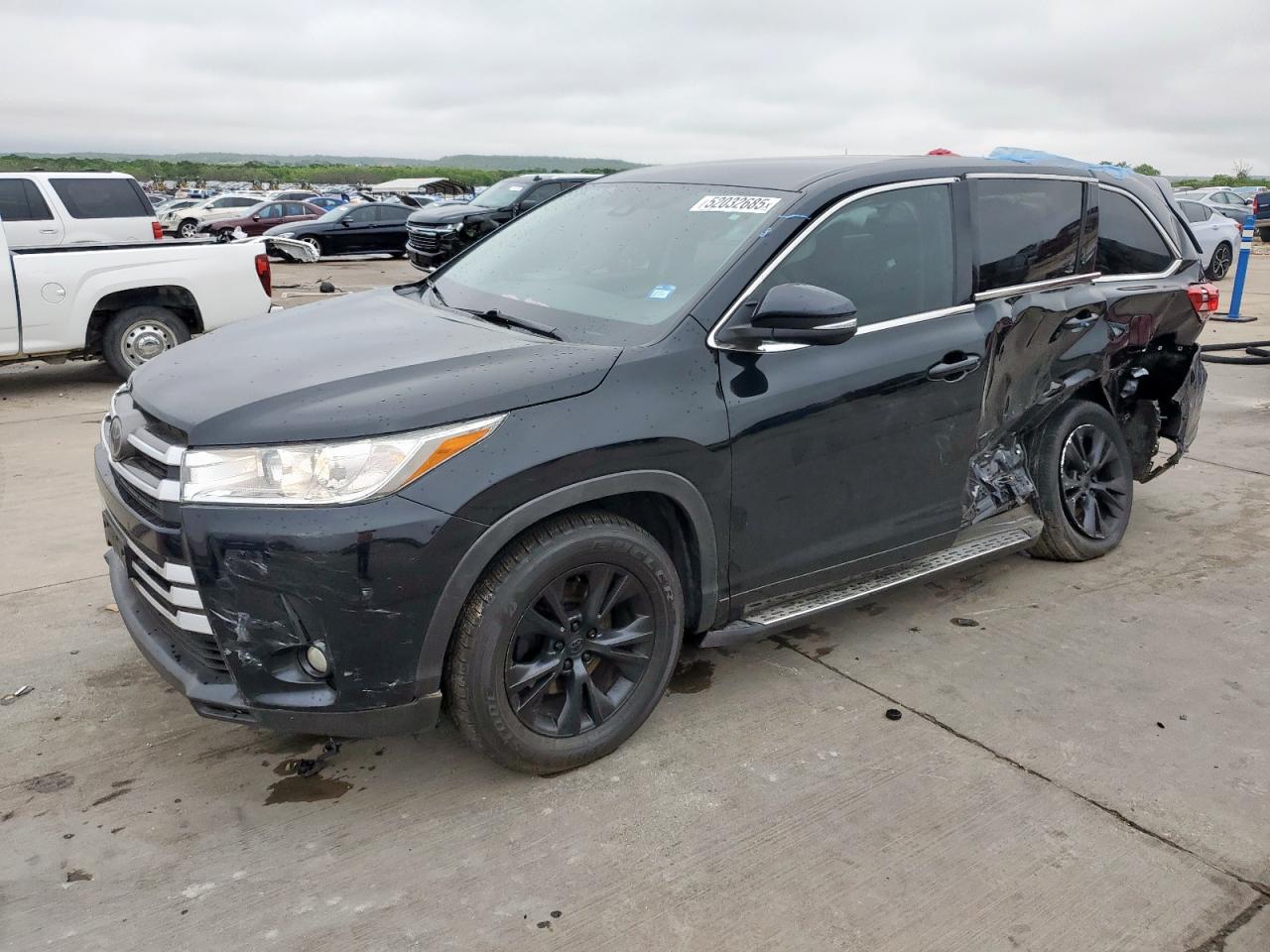 TOYOTA HIGHLANDER LE