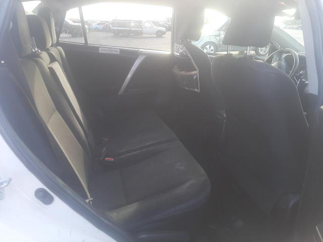 2017 TOYOTA RAV4 LE - JTMZFREV2HJ126025