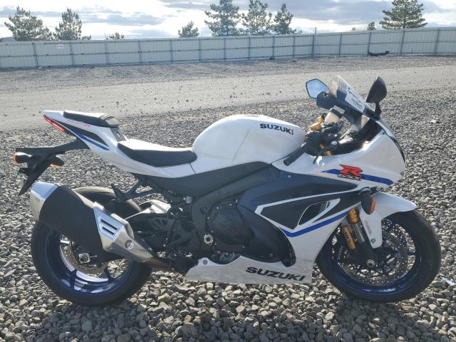 SUZUKI GSX-R1000 2023 white  gas JS1DM11H4P7100226 photo #1