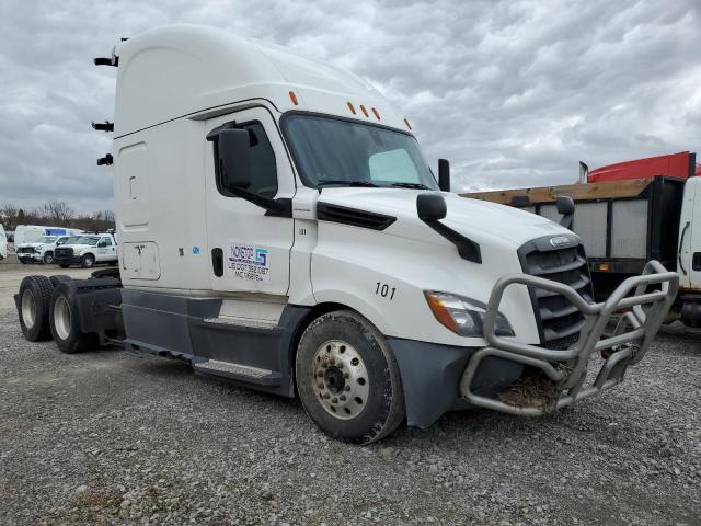 Global Auto Auctions: 2019 FREIGHTLINER CASCADIA 1