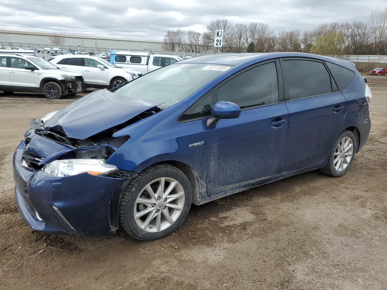 TOYOTA PRIUS V