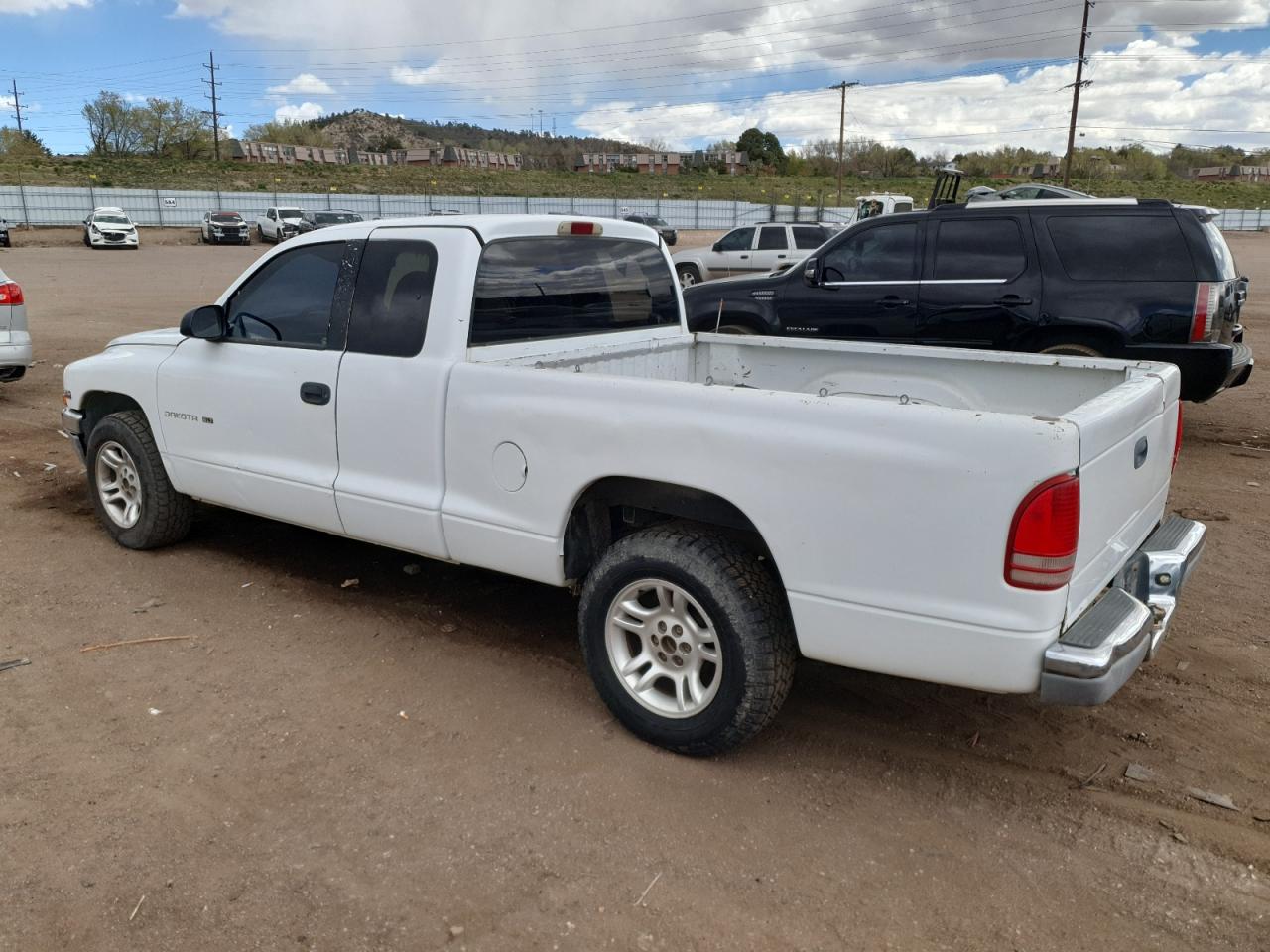 Lot #3302711006 1997 DODGE DAKOTA