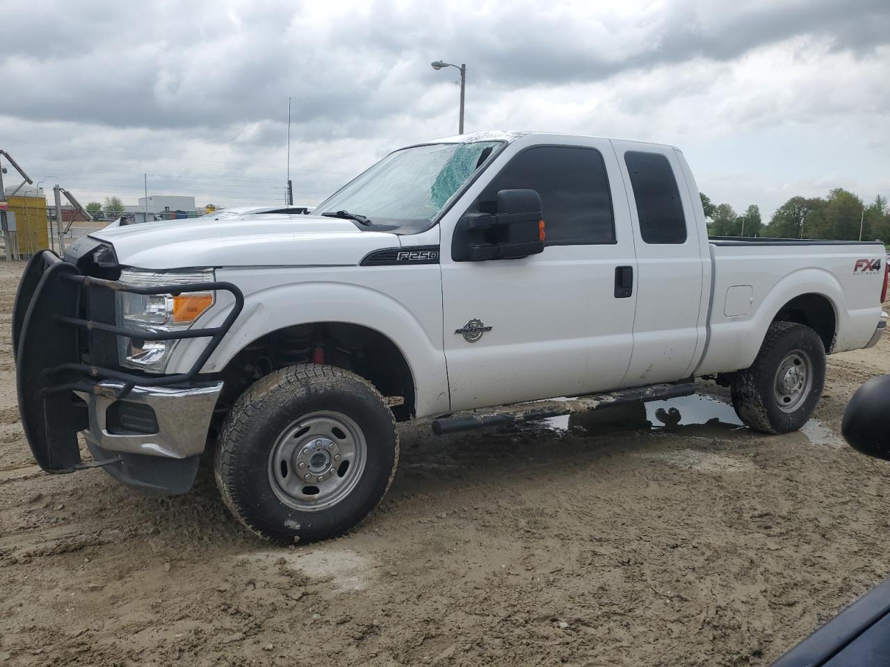 FORD F-250 SUPER DUTY