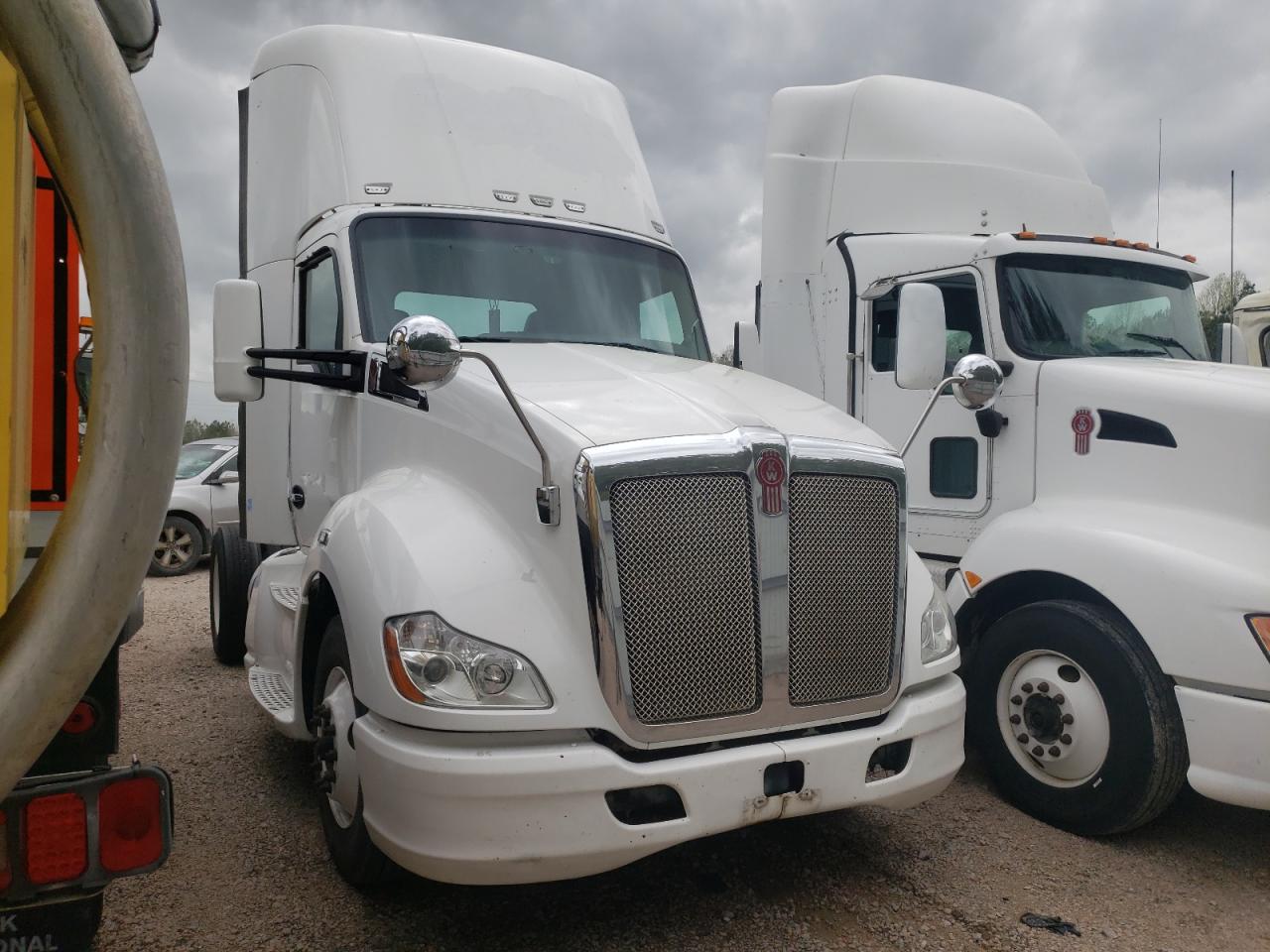  Salvage Kenworth T660