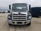 Lot #3297883803 2017 HINO 258/268